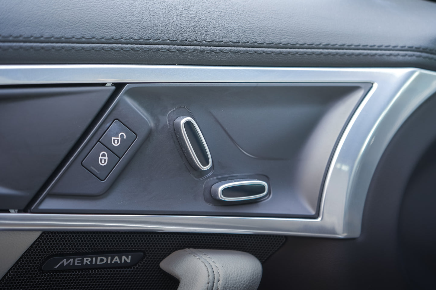 Jaguar F-Type P300 – 2019 – 18 000 km ( vendu )