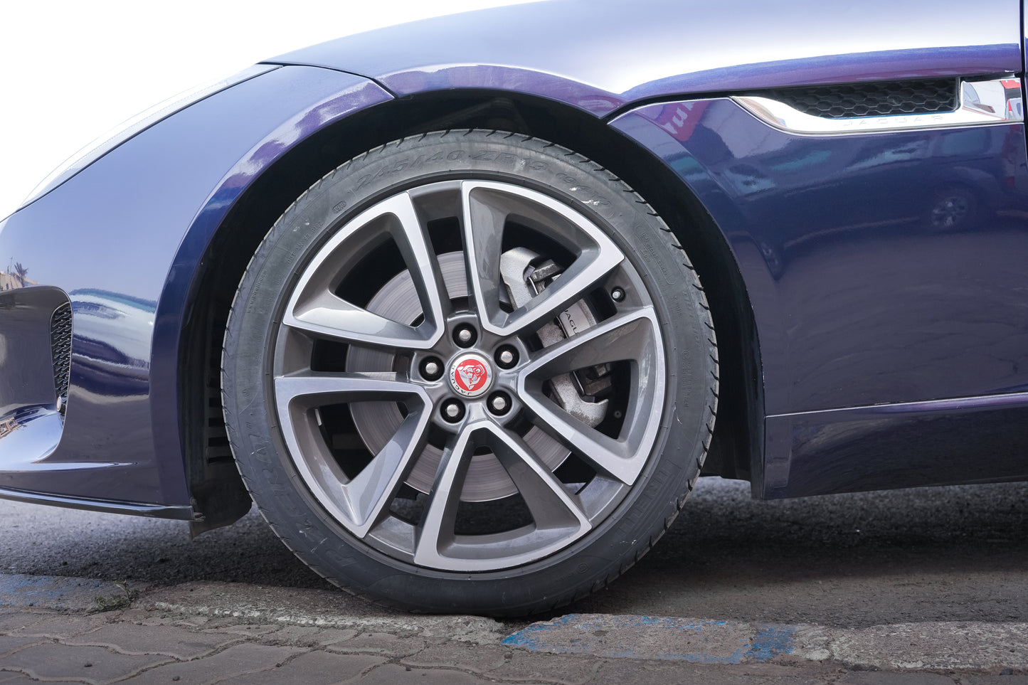 Jaguar F-Type P300 – 2019 – 18 000 km ( vendu )