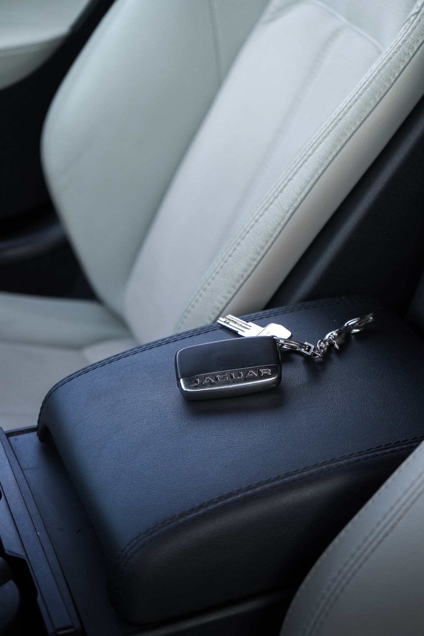 Jaguar F-Type P300 – 2019 – 18 000 km ( vendu )