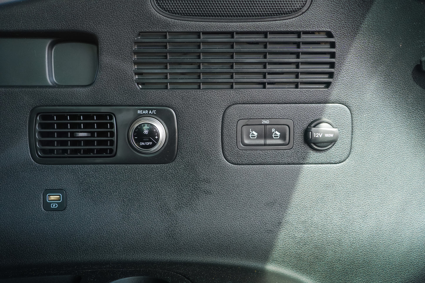 hyundai santa fe 2022 7 places