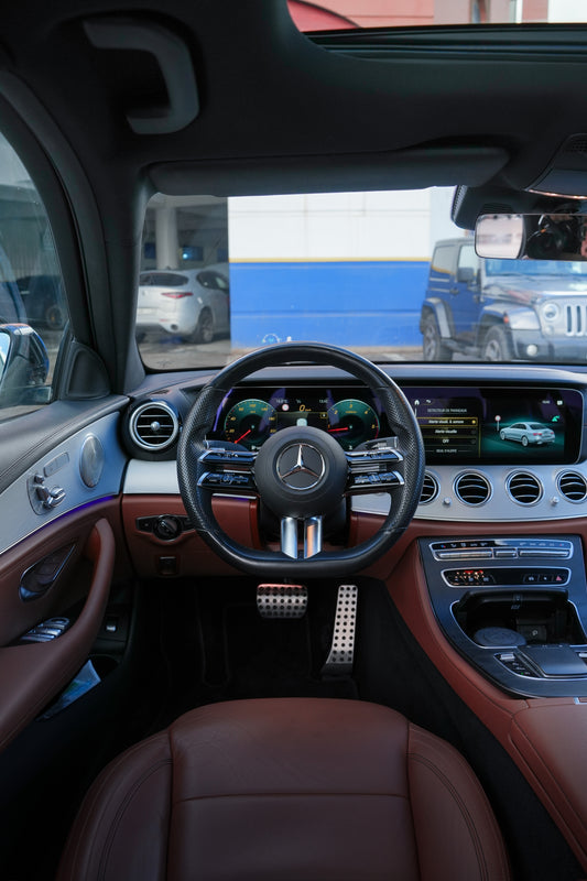 Classe e 220d 2022 importee 64 000km Amg line plus