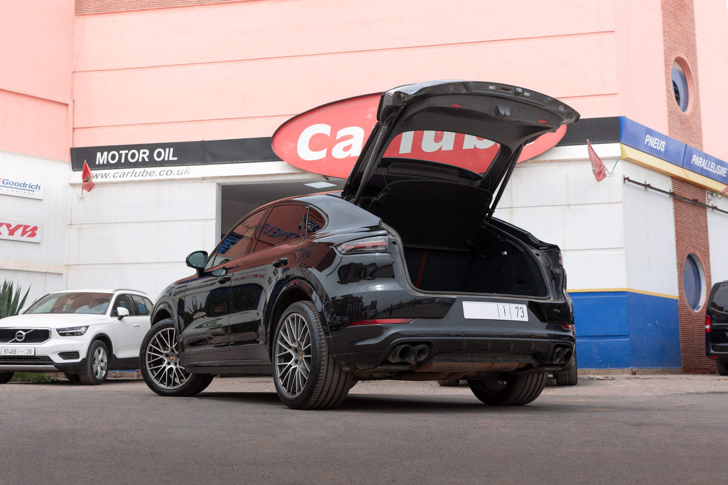 Porsche Cayenne – 2023- 75000 km