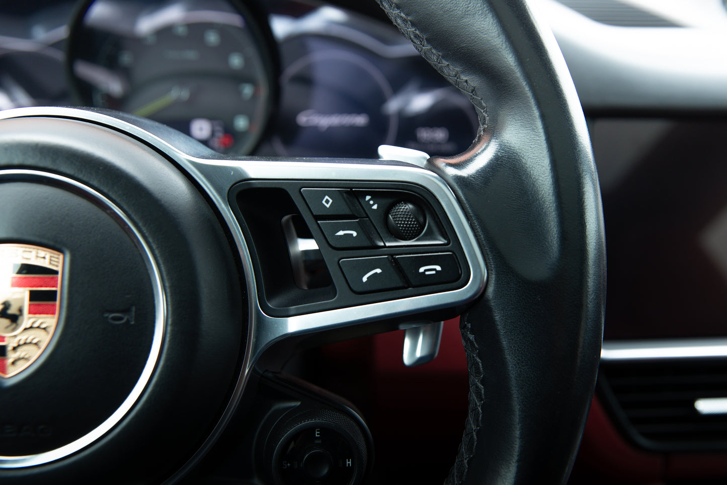 Porsche Cayenne – 2023- 75000 km