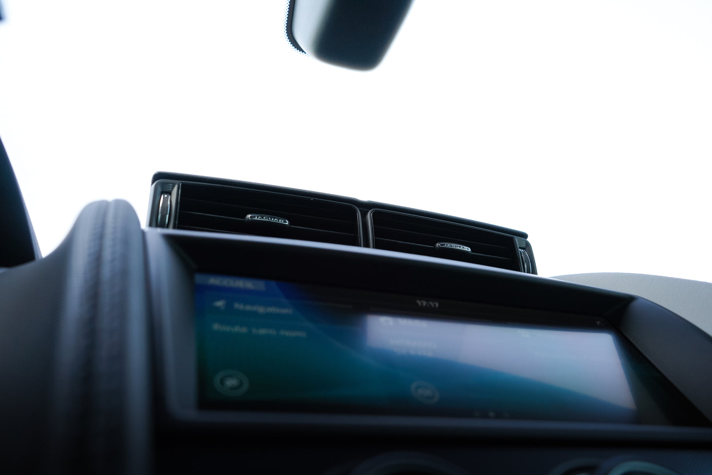 Jaguar F-Type P300 – 2019 – 18 000 km ( vendu )