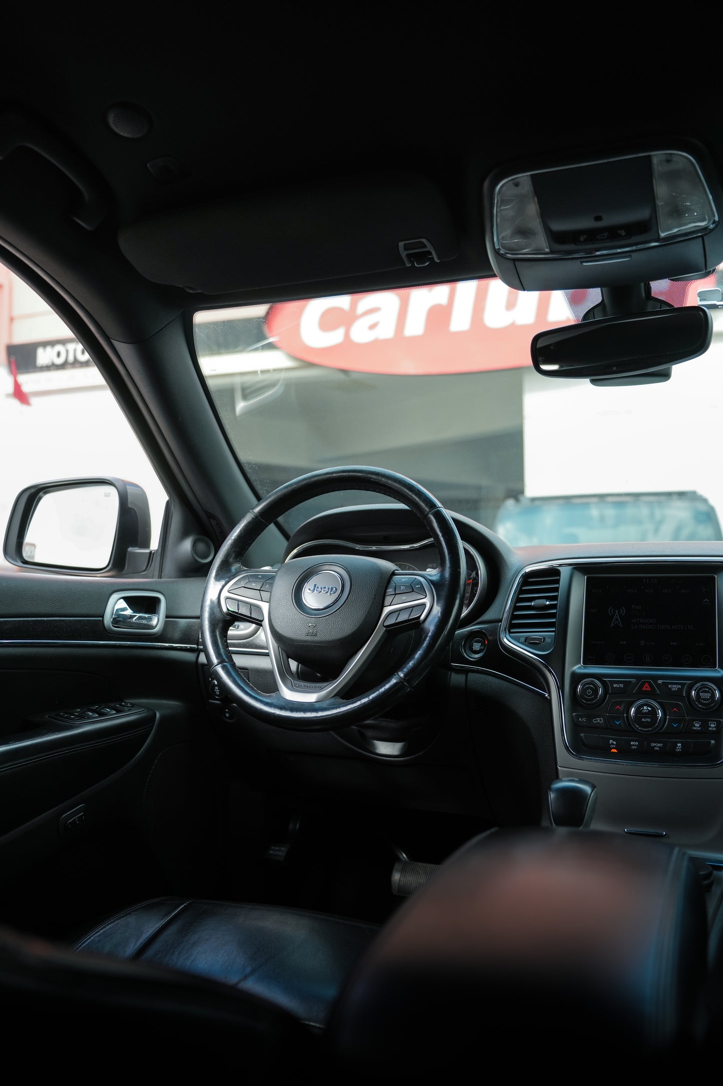 Jeep Grand Cherokee - 2018 - 114 000