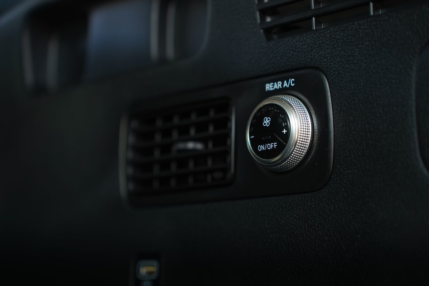 hyundai santa fe 2022 7 places