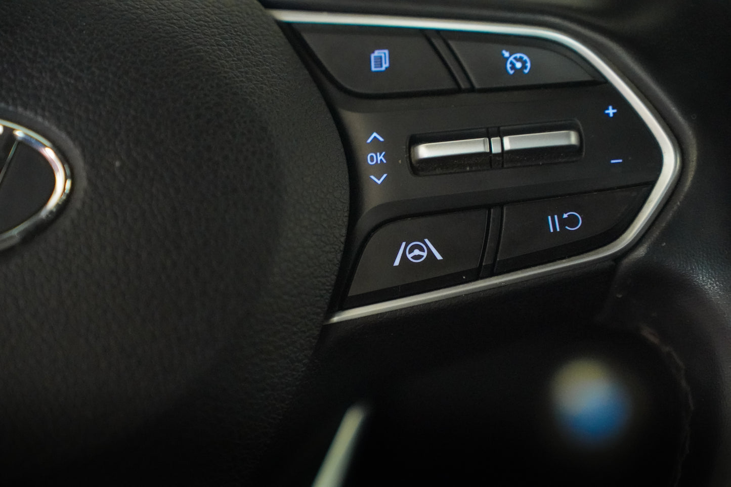 hyundai santa fe 2022 7 places