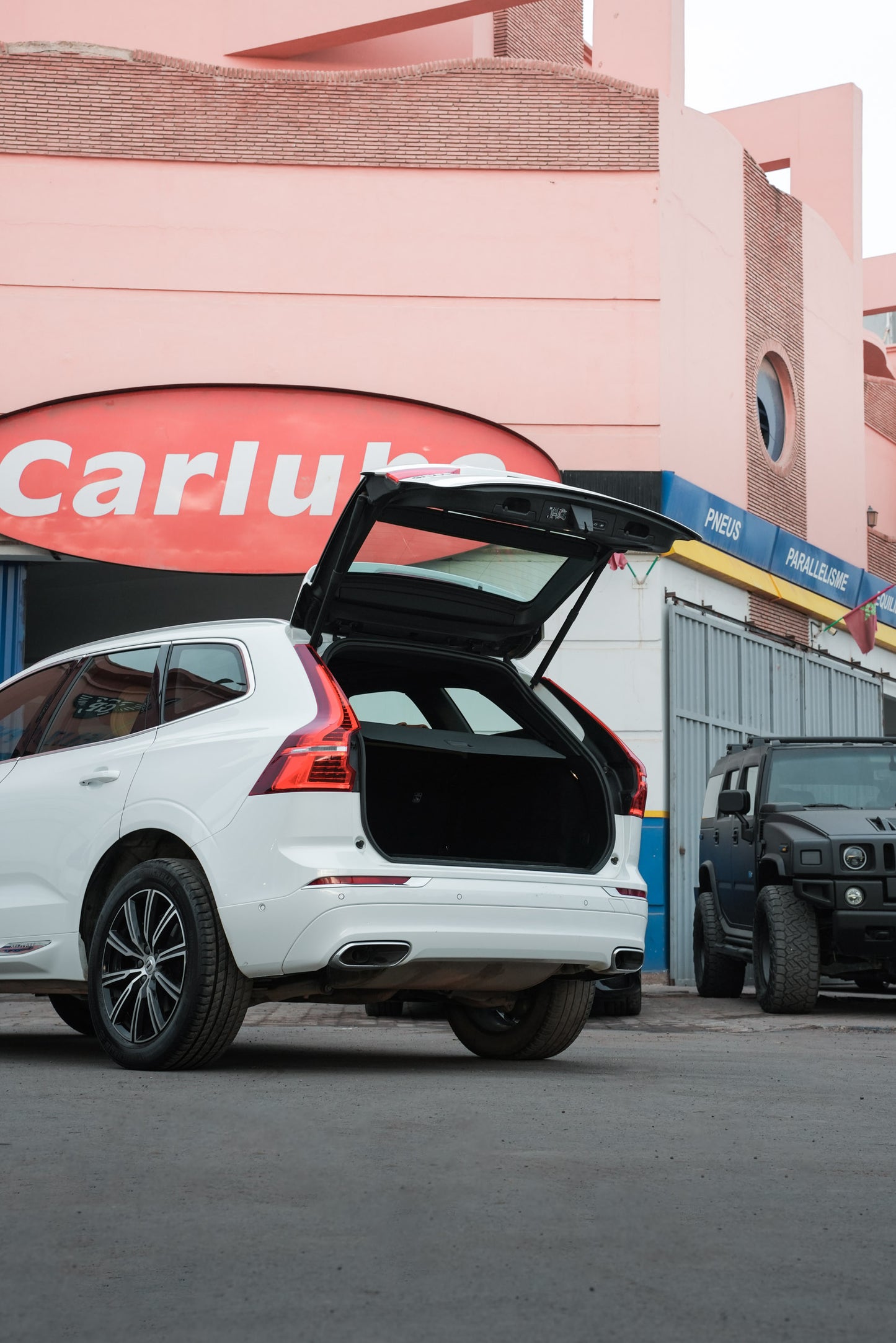 Volvo XC60 Hybrid T8 AWD 2022 Full Options 37 000 km