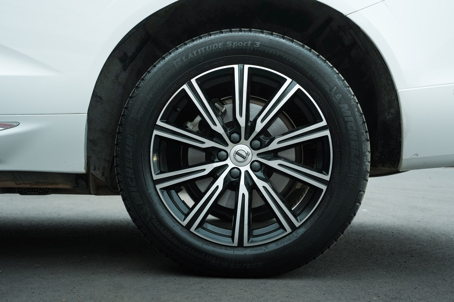 Volvo XC60 Hybrid T8 AWD 2022 Full Options 37 000 km