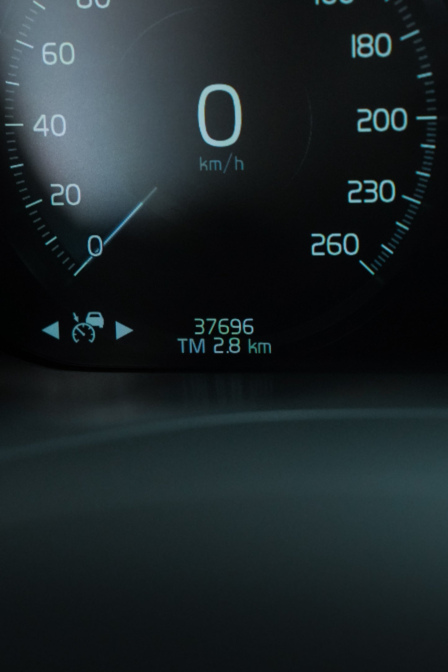 Volvo XC60 Hybrid T8 AWD 2022 Full Options 37 000 km
