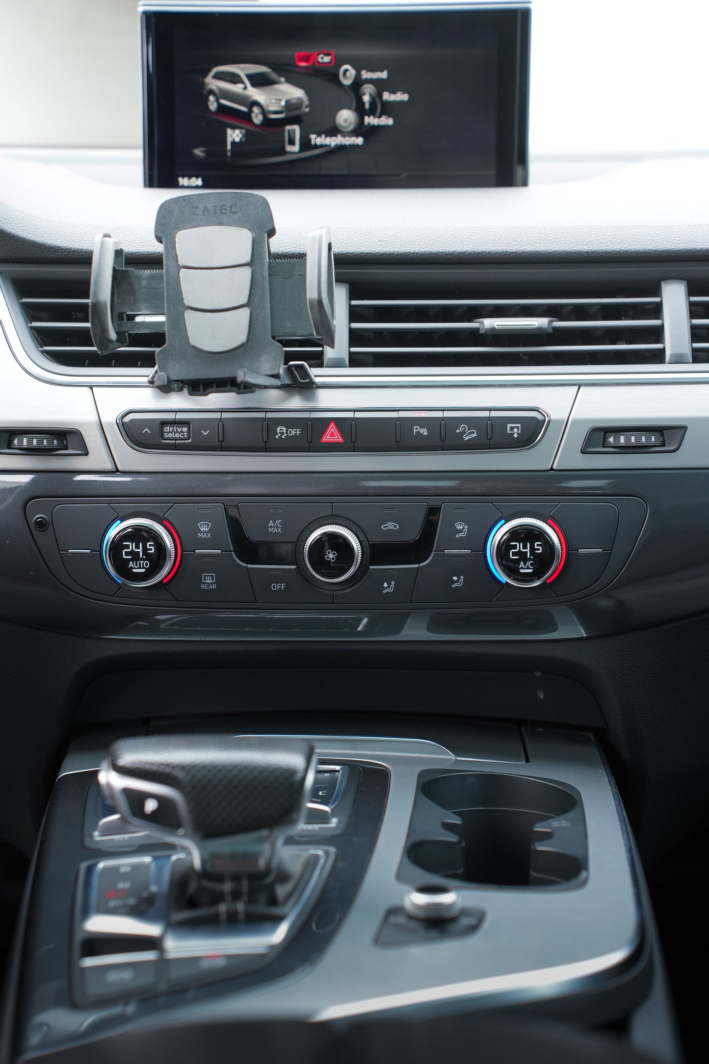 Audi Q7 Sline 2017 133 000 km full option