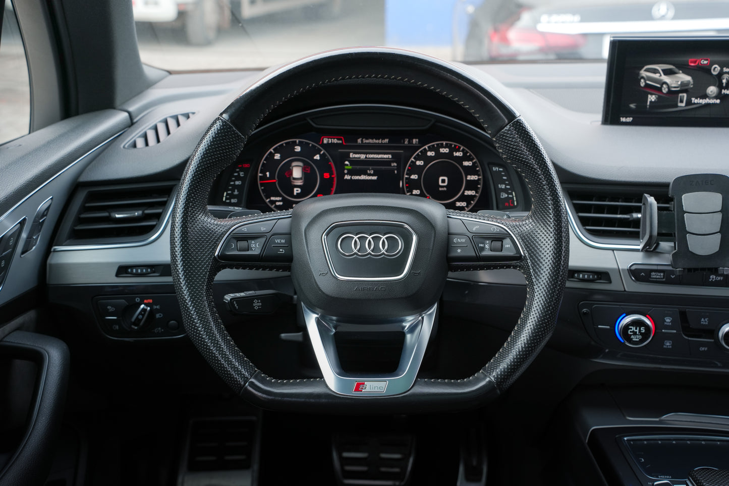 Audi Q7 Sline 2017 133 000 km full option