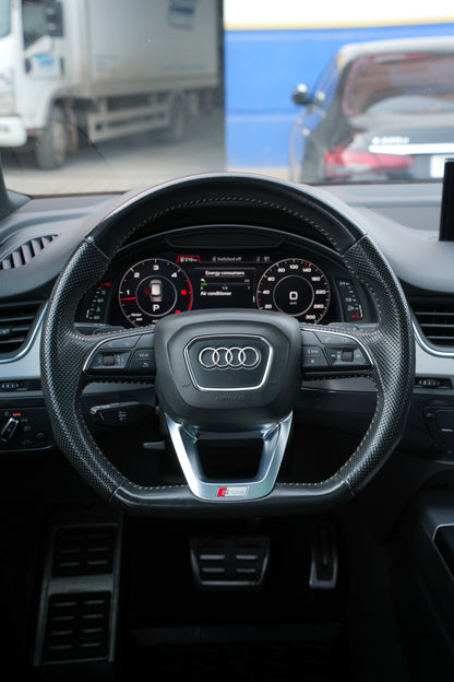 Audi Q7 Sline 2017 133 000 km full option