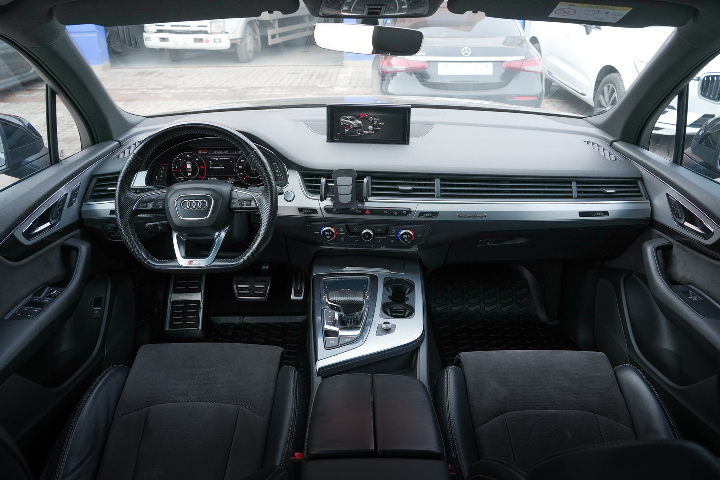 Audi Q7 Sline 2017 133 000 km full option