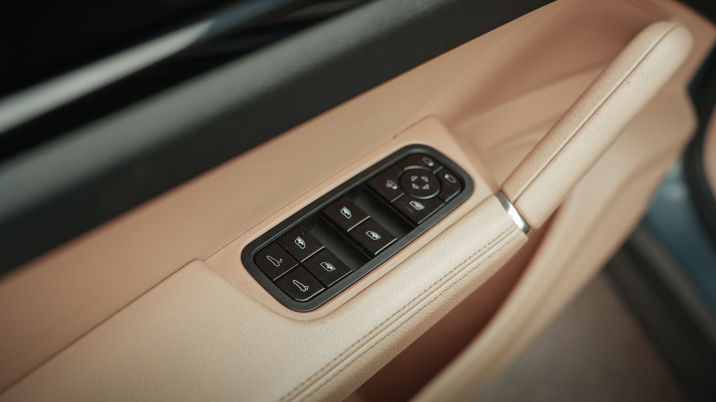 Porsche Cayenne SUV – 2018