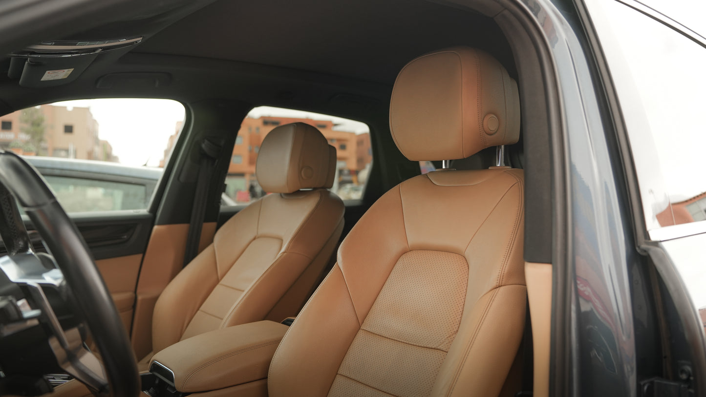 Porsche Cayenne SUV – 2018