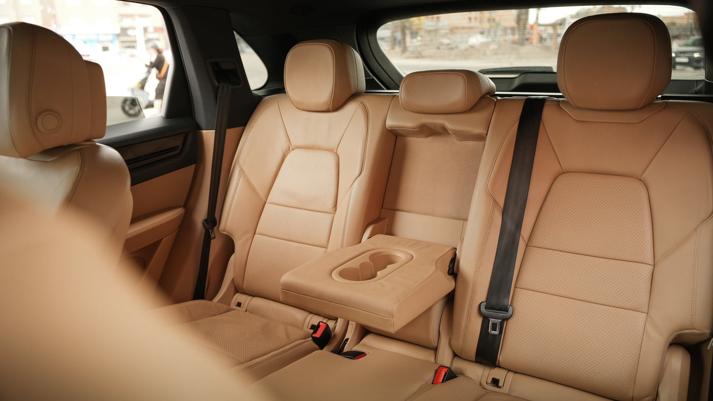 Porsche Cayenne SUV – 2018
