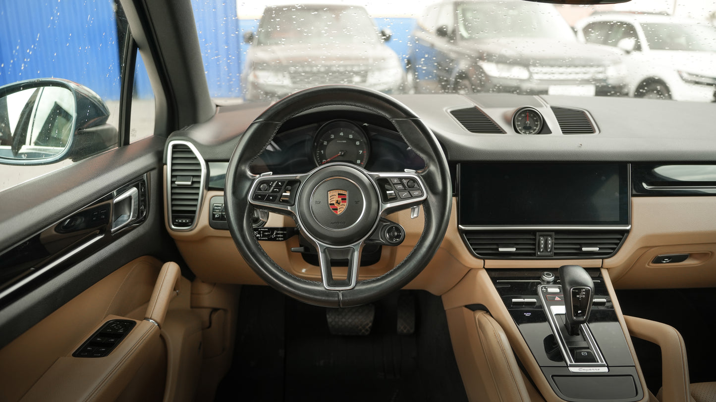 Porsche Cayenne SUV – 2018