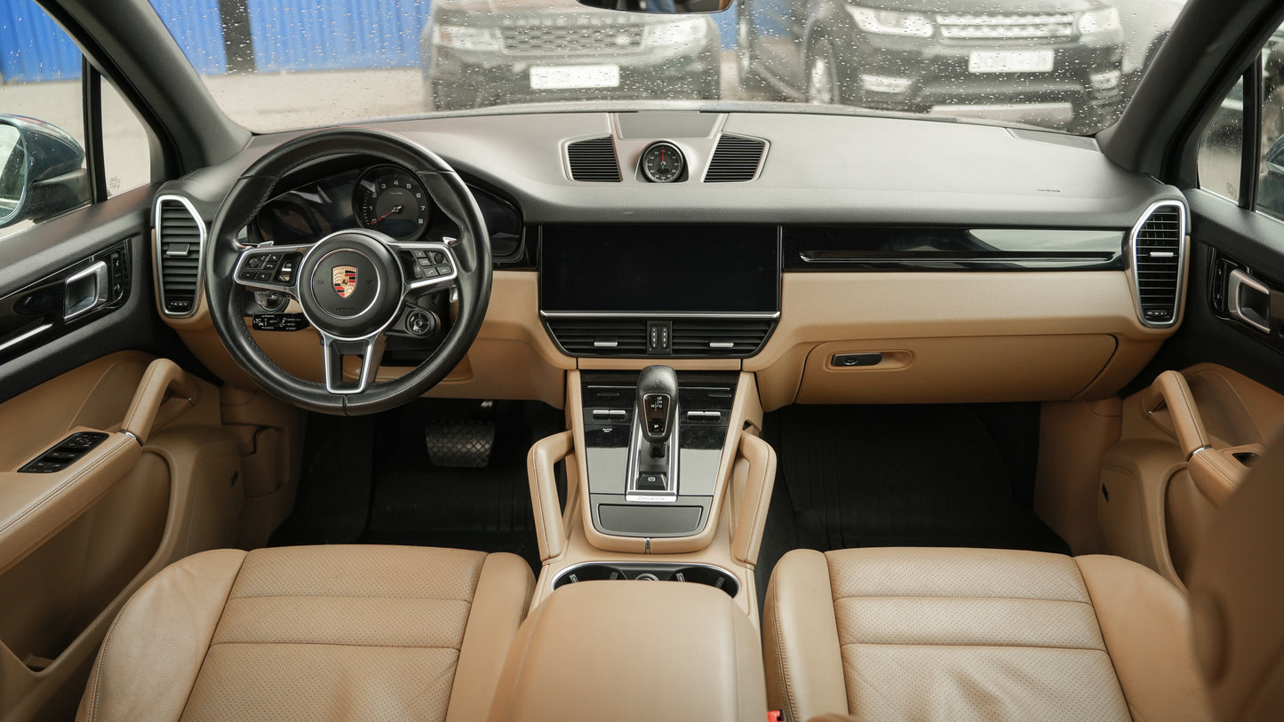 Porsche Cayenne SUV – 2018