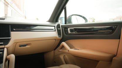 Porsche Cayenne SUV – 2018