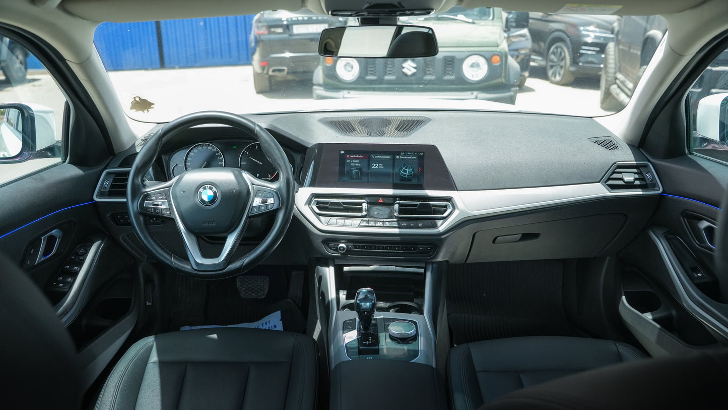 BMW Série 3 – 2020 avec 88 000 km