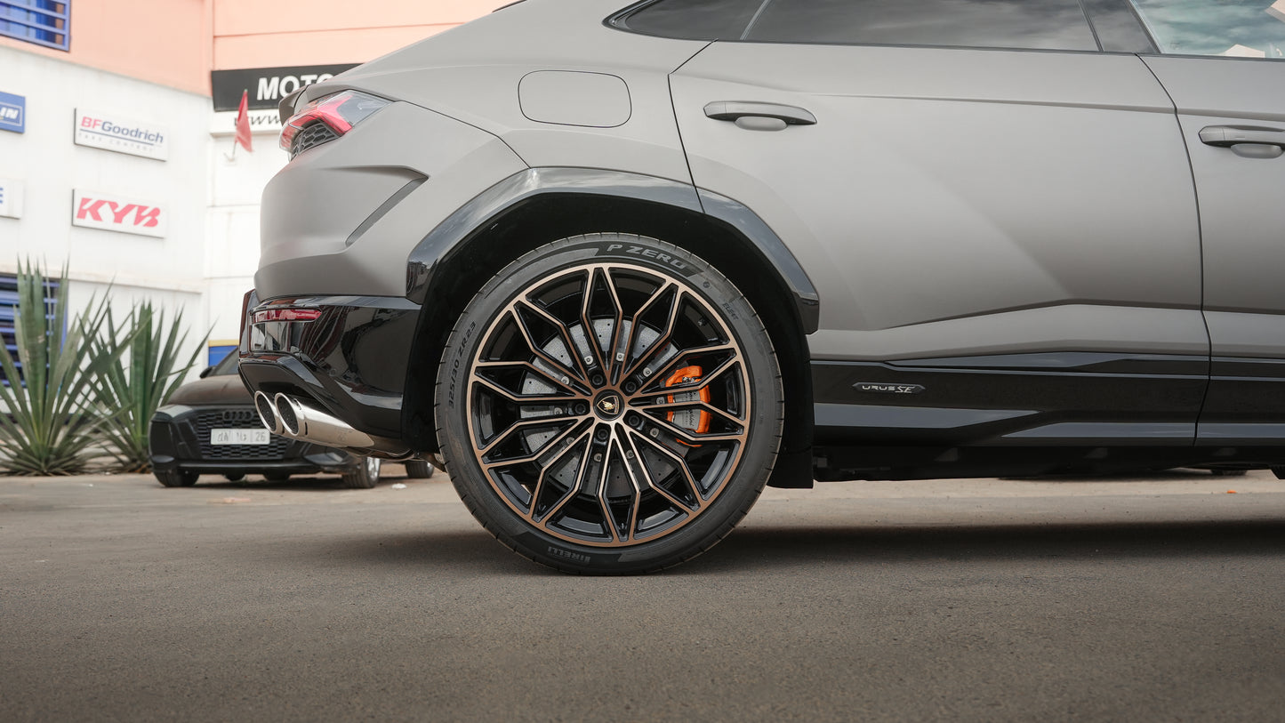 Lamborghini Urus SE Hybride importée neuf