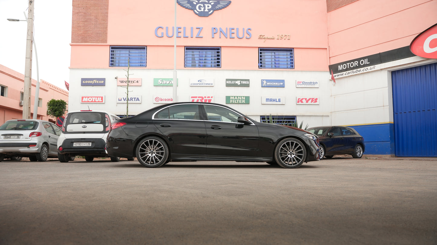 Mercedes-Benz Classe C 220 pack Amg 2024