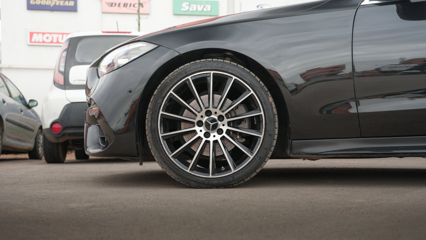 Mercedes-Benz Classe C 220 pack Amg 2024