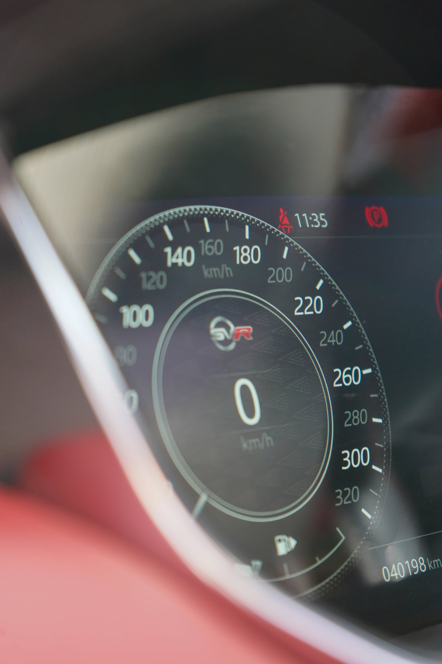 Range Rover Sport SVR Carbon Edition – 2022 _ 40 000KM