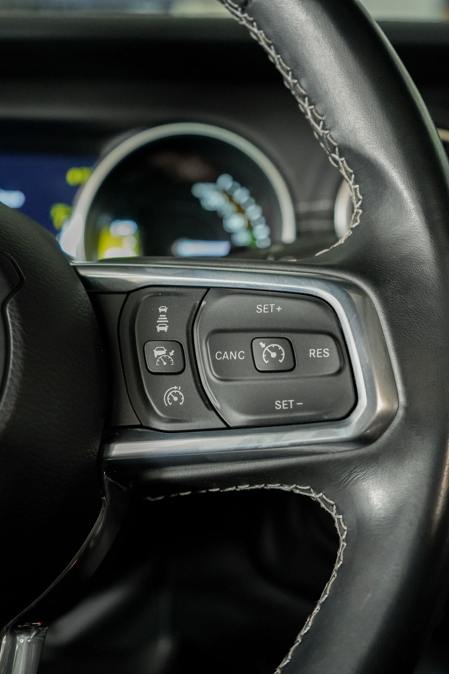 Jeep Wrangler 4xe Hybrid 2022 – 10 000 km