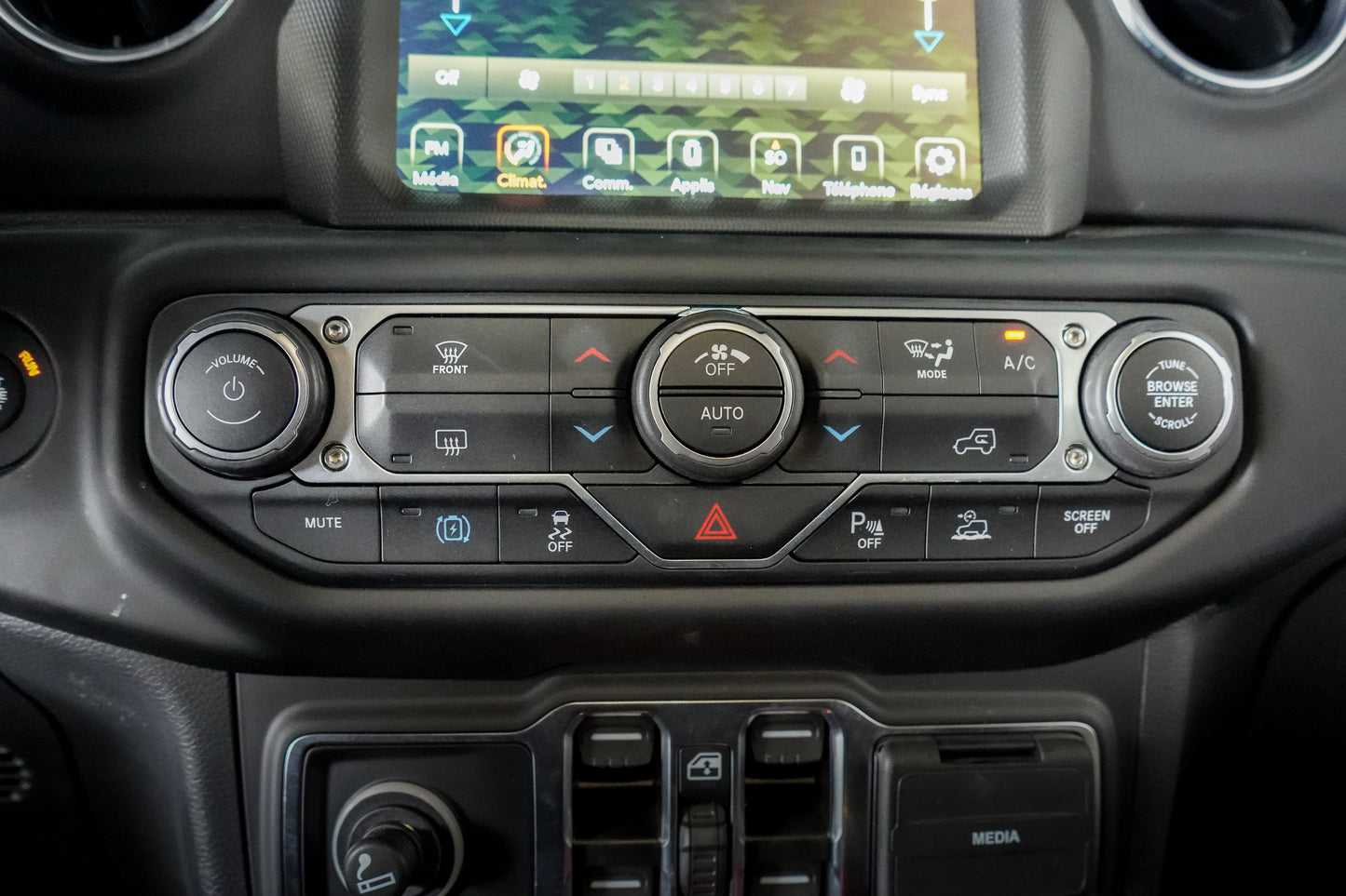Jeep Wrangler 4xe Hybrid 2022 – 10 000 km