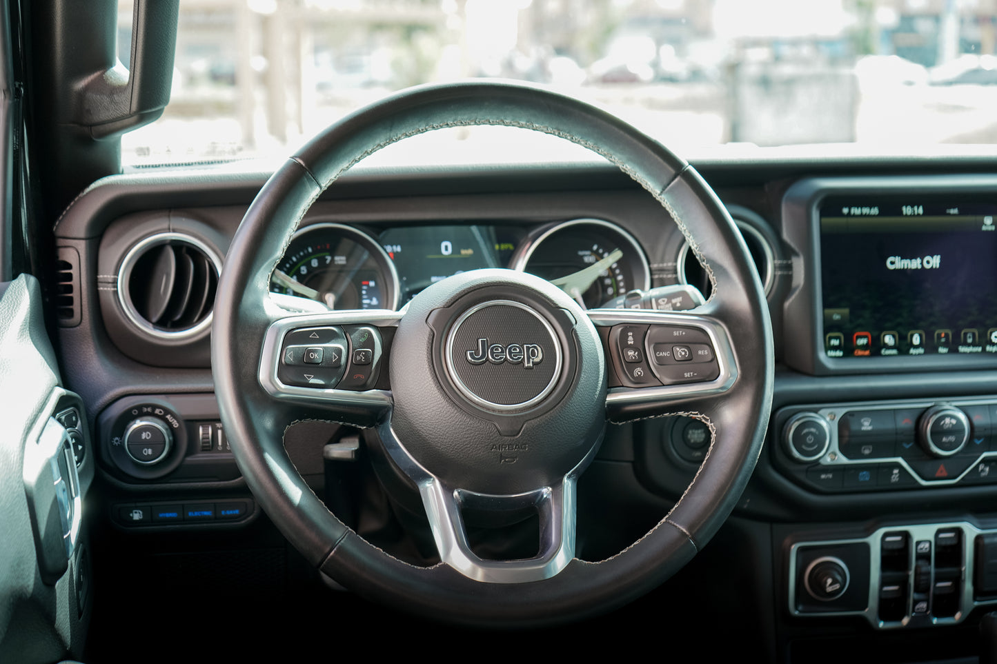 Jeep Wrangler 4xe Hybrid 2022 – 10 000 km