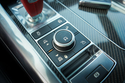 Range Rover Sport SVR Carbon Edition – 2022 _ 40 000KM