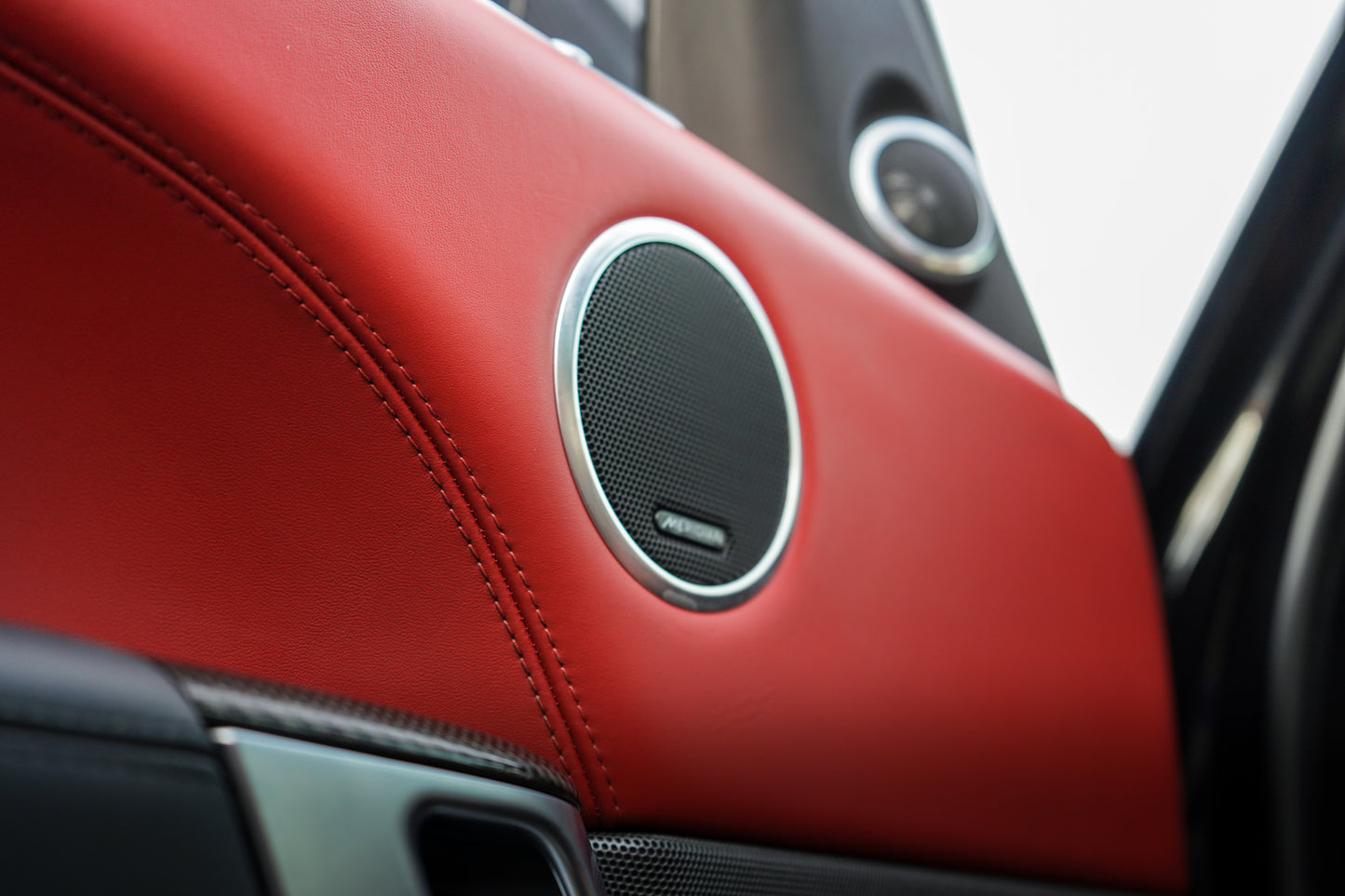 Range Rover Sport SVR Carbon Edition – 2022 _ 40 000KM